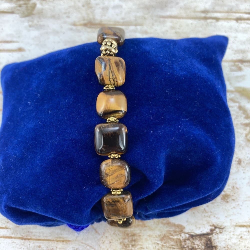 Hamsa Tiger's Eye Stretch Bracelet, Handmade, Antique Gold - Picture 8 of 9